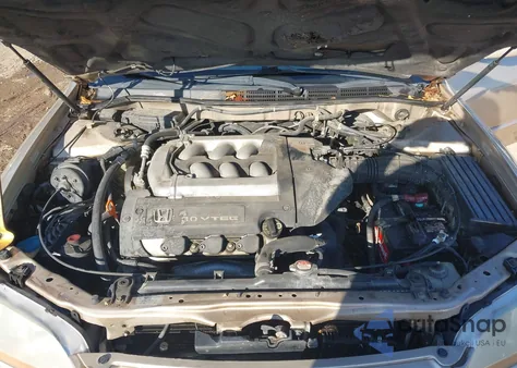 2002 Honda Accord 3.0 Ex из США, поврежденный, VIN 1HGCG16552A066253